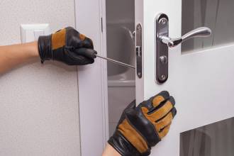 Cilinderslot of meerpuntssluiting: wat is veiliger voor jouw deur?